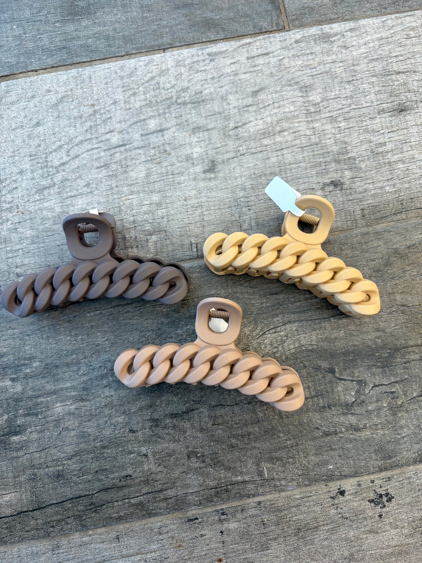 Withered claw clip