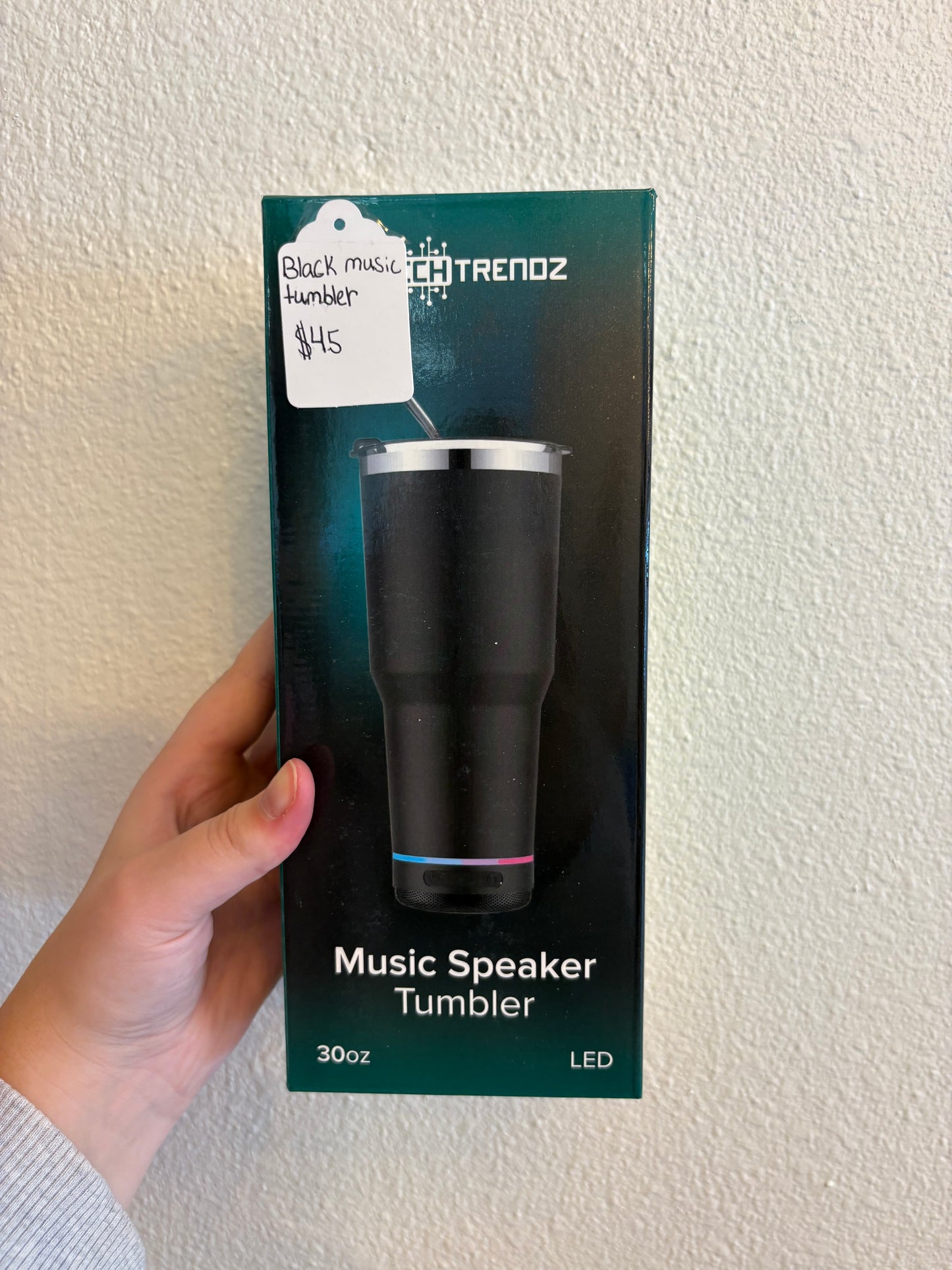 Black tumbler with speaker